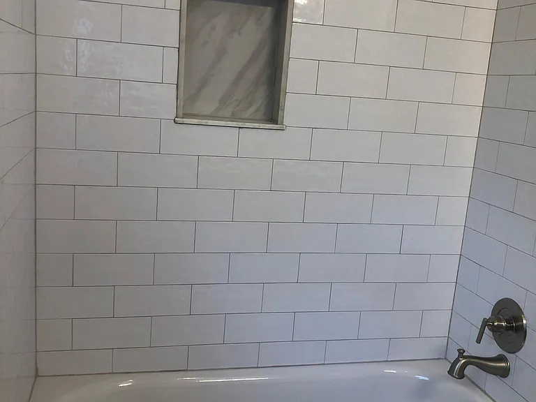 1890 Riverside Dr — Photo 14
