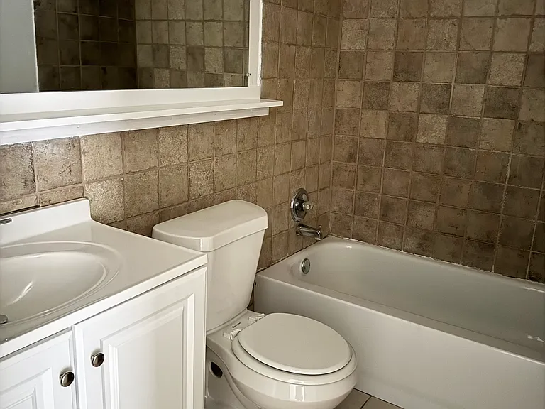 703 Oaks Manor Ct #5-2 — Photo 9