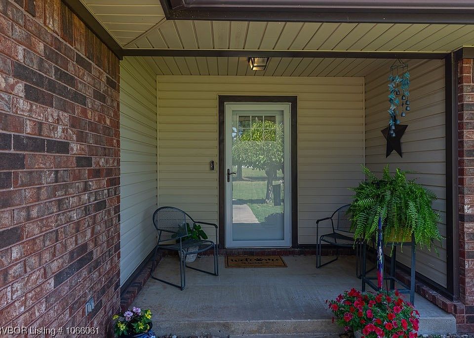 2208 N Davis St, Lavaca, AR 72941 Zillow