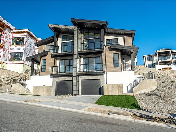 3rd image of 1100 Antler Dr #102