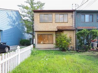 176 Arlington Pl, Staten Island, NY
