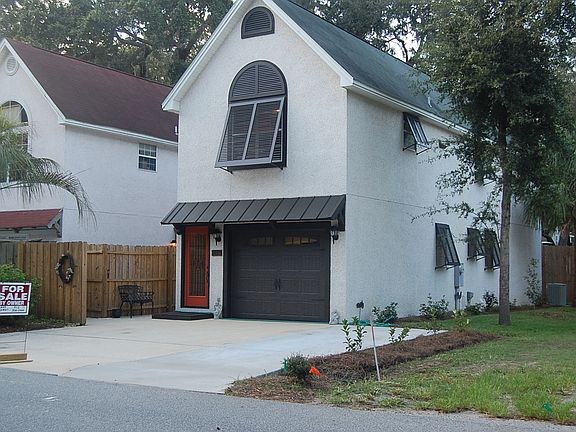 2nd image of 106 Palmetto St
