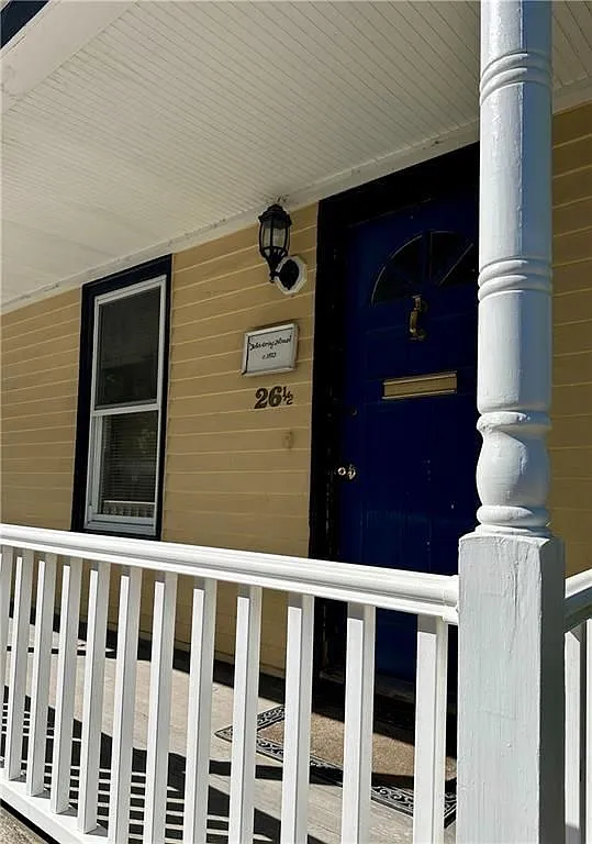 4 bed, 4.0 bath, 2040 sqft, $4,000 — Photo 3