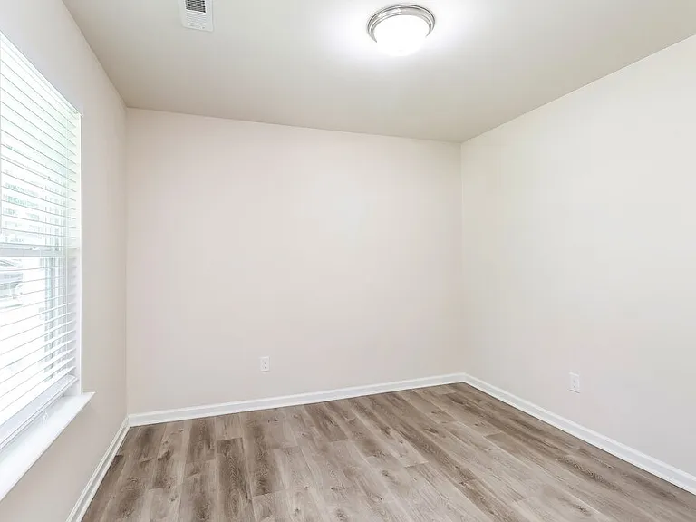 7810 Shadow Lawn Rd — Photo 14