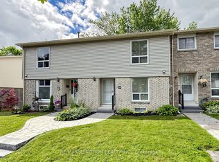 611 Galahad Dr #12, Oshawa, ON L1K1M1