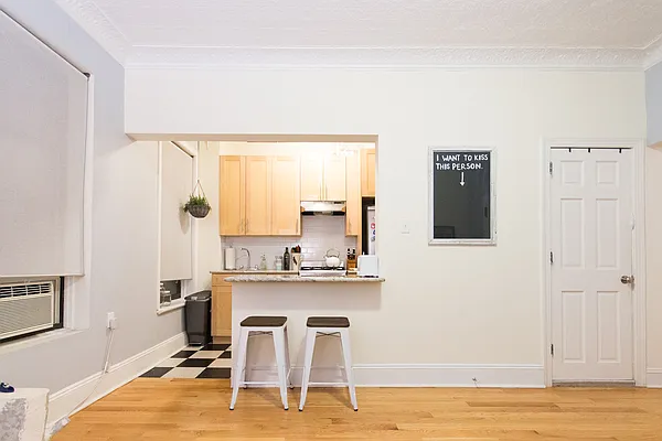 Rented by Twyford Real Estate | media 29