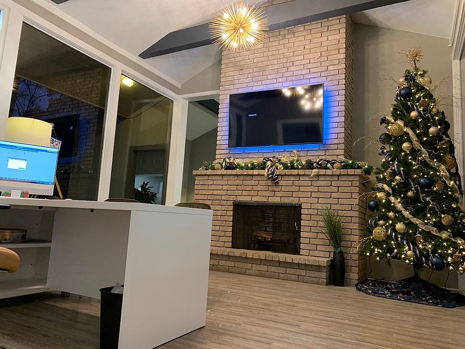 Interior Living Room View - Trailwood Village Apartments in Kingwood, TX.