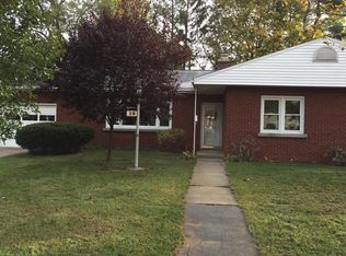 19 Benton Dr, Saratoga Springs, NY 12866