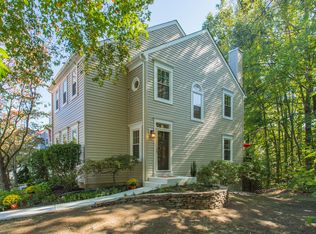 11800 Critton Cir, Woodbridge, VA 22192