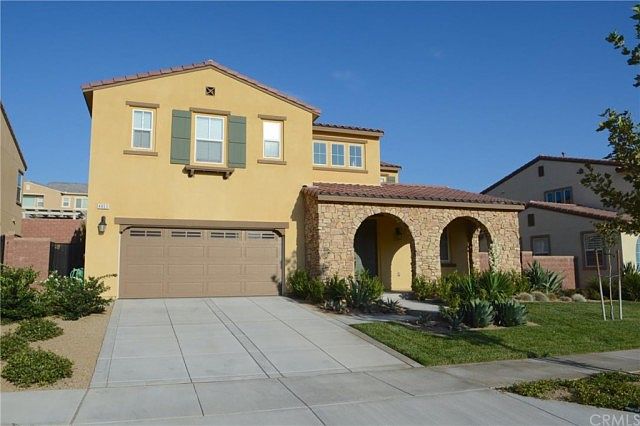 1st image of 4853 Stoneglen Ave