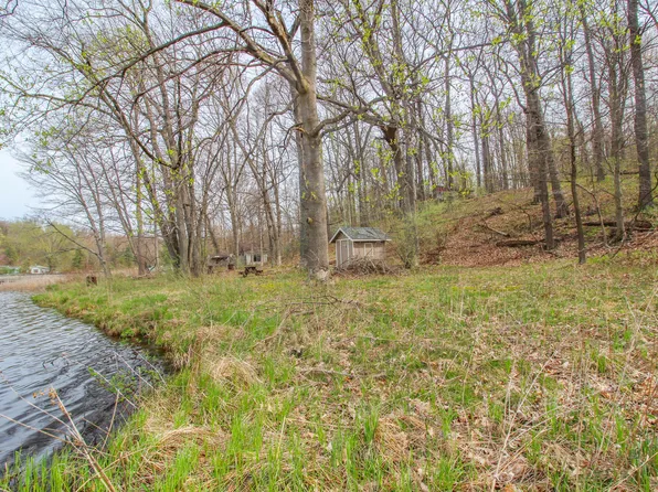 Hideaway Rd, Vandalia, MI 49095