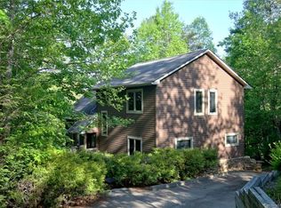 95 Island View Ct, Mill Spring, NC 28756