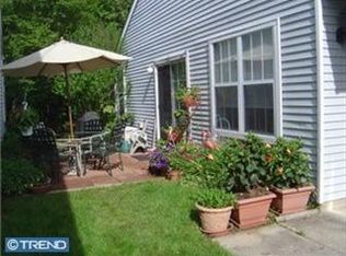 196 Iron Rock Ct, Langhorne, PA 19047