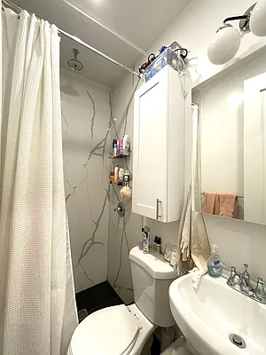 Rented by Douglas Elliman | media 20