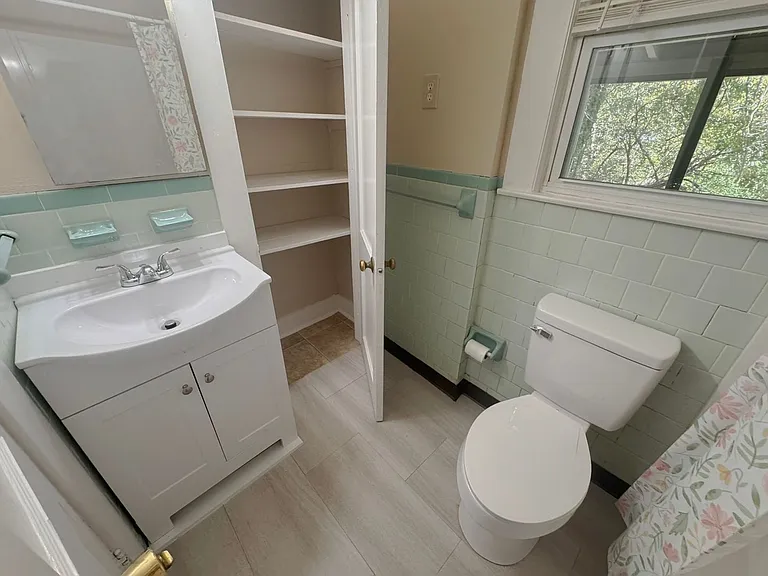 57 Fairfield Ave — Photo 7