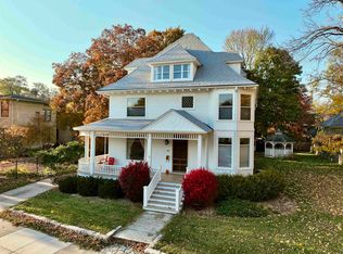 615 Saint Lawrence Ave, Janesville, WI 53545