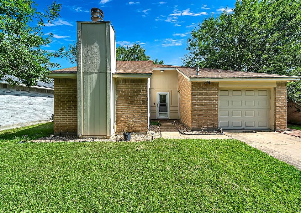 1st image of 19430 Cypress Cliff Dr