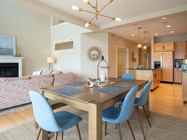 917 W Savidge St #27 — Photo 19