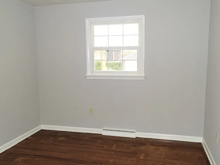 1656 Esbenshade Rd — Photo 9