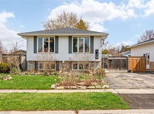 1 Osijek Cres, Brantford, ON N3P1Z3