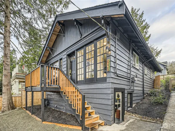 6228 2nd Avenue NW, Seattle, WA 98107