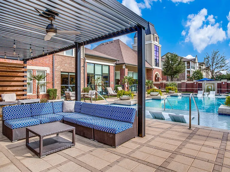 One -, Two-, and Three-Bedroom Apartments in Flower Mound