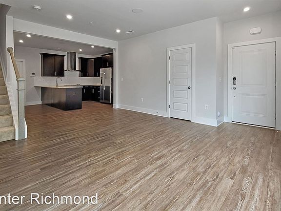 4th image of 109 Old Charles St #A