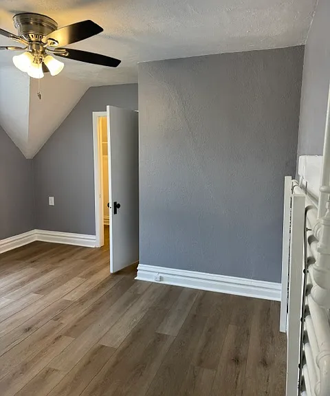 1206 E Cedar Ave — Photo 27