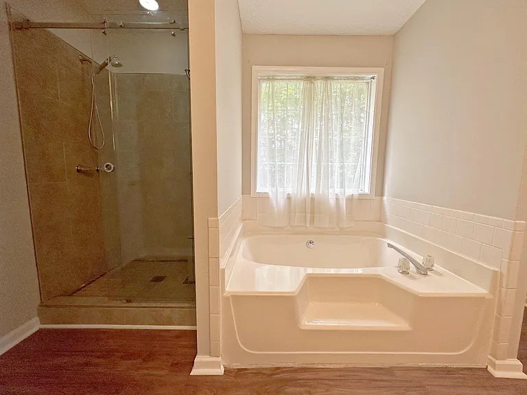 800 Trellis Pond Ct — Photo 11