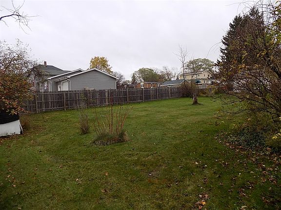 4th image of 3503 Burton Ave