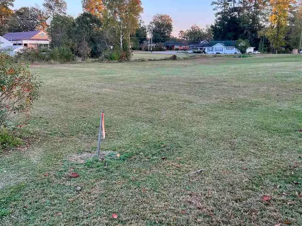 205 S Kemper St, Lake View, SC 29563