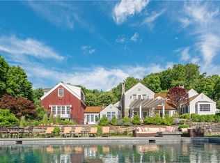 69 Round Hill Rd, Armonk, NY 10504