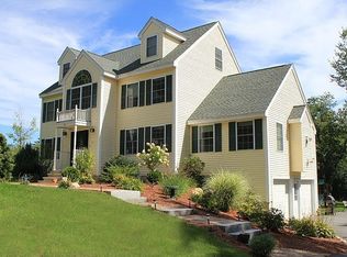 28 Seaver Rd, Townsend, MA 01469