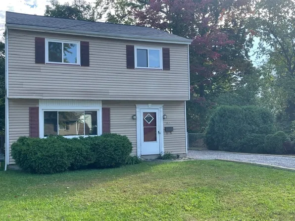 1163 Cherokee Trl, Willoughby, OH 44094