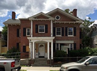 38 School St, Springfield, MA 01105