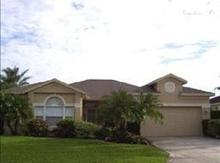 6271 Buckingham St, Sarasota, FL 34238