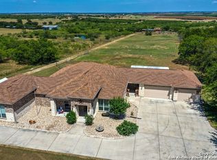 1620 Schumann Rd, Seguin, TX 78155