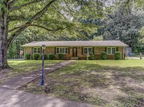 1925 Braden Rd, Mason, TN 38049