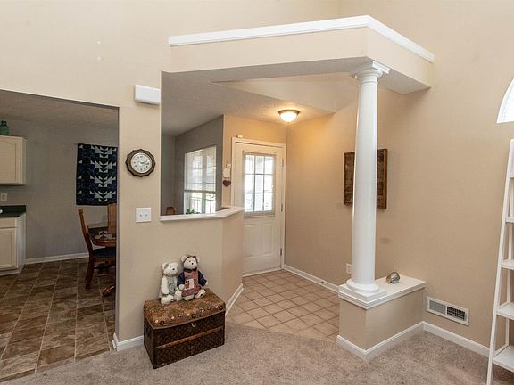 4th image of 4161 Fieldsedge Dr