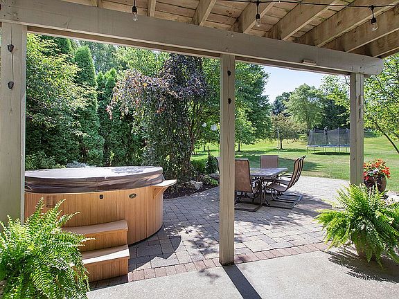 Hot tub and Patio