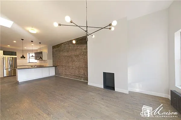 Rented by Maison International | media 5