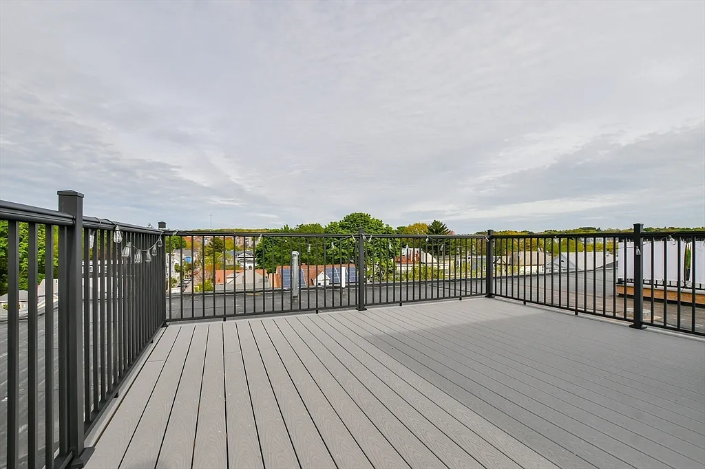Building Photo - 5 McBride St #403