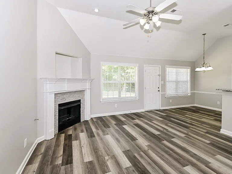 10594 Wyckford Dr — Photo 5