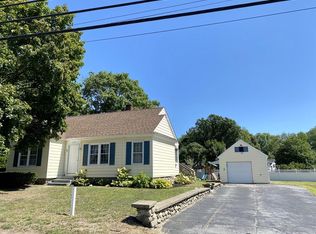 129 Oak St, Methuen, MA 01844