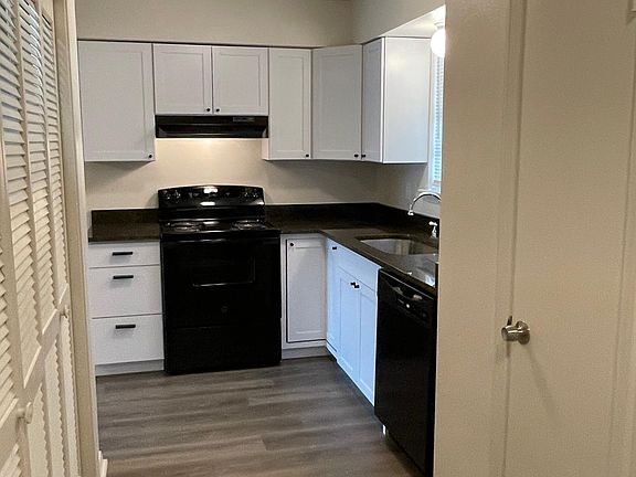 2nd image of 4151 Lac Du Bay Dr