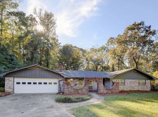 6011 Oak St, Meridian, MS 39305