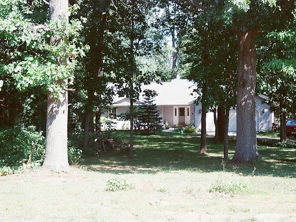 1st image of 35022 Riverview Dr