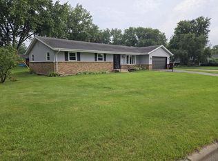 5625 Knollwood Rd, Rockford, IL 61107