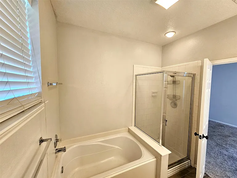 2919 Desert Oasis Ln — Photo 25
