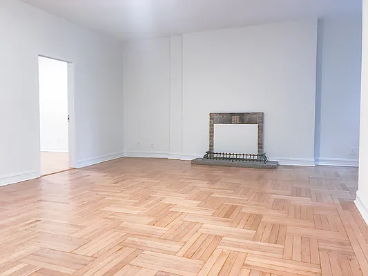 Rented by Urban Real Estate Inc | media 7